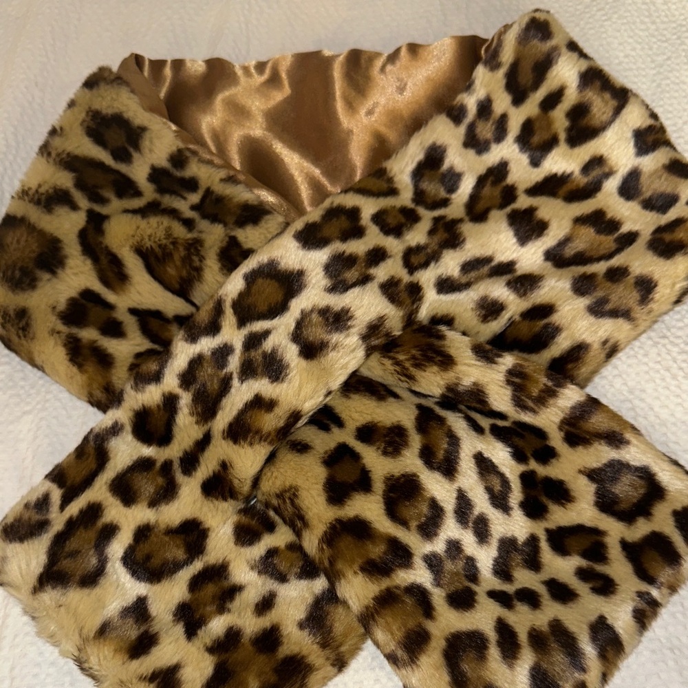 Dennis by Dennis basso leopard print scarf